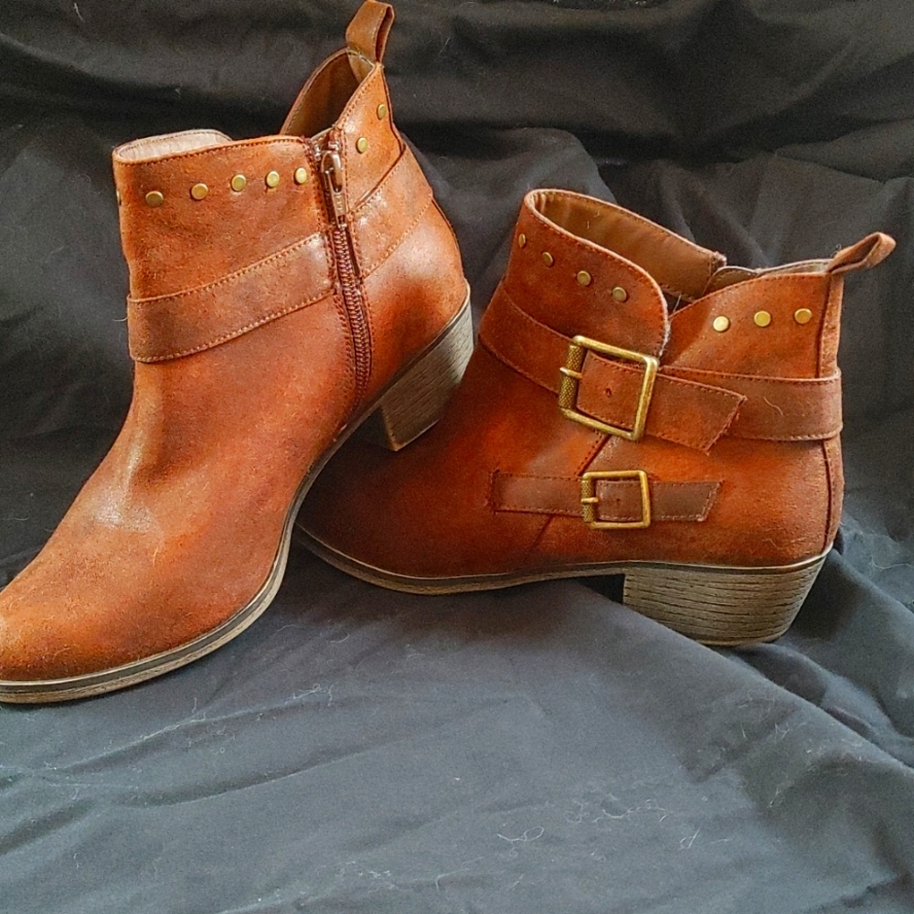 Women's booties